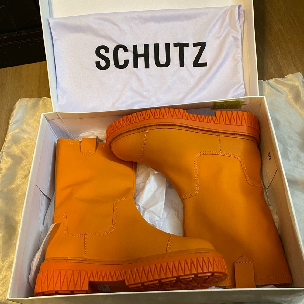 SCHUTZ Jacy Rubber Leather Boot, Bright Tangerine new in box never worn size 8